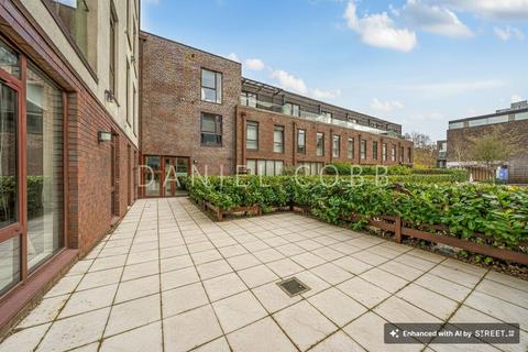 3 bedroom apartment for sale, Lollard Street, London, SE11