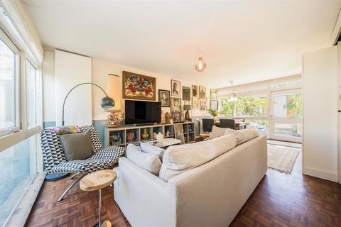 undefined, The Plantation, London SE3