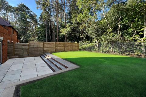 3 bedroom detached house for sale, Westwood Grove, Swinley Road, Ascot SL5.
