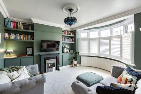 3 bedroom semi-detached house for sale, Sycamore Avenue, Upminster, RM14