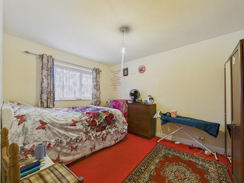 CAM03972 G0-PR0189-STILL009.jpg