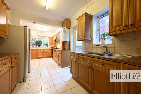undefined, Sudbury Hill, Harrow HA1