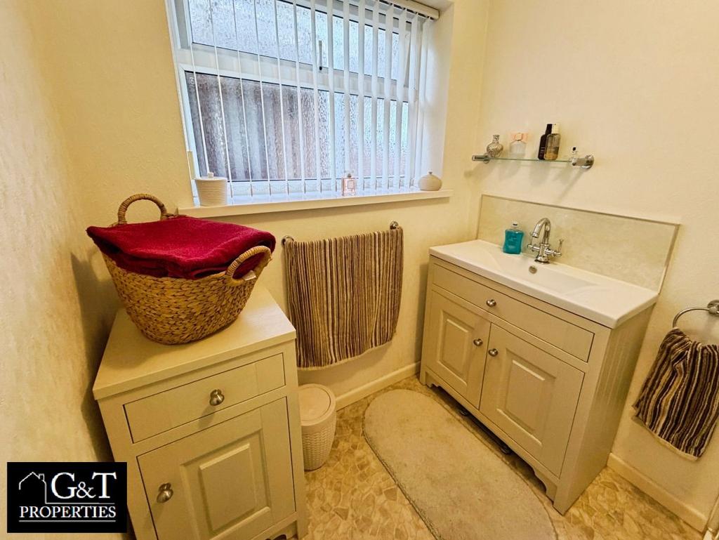 Family bathroom