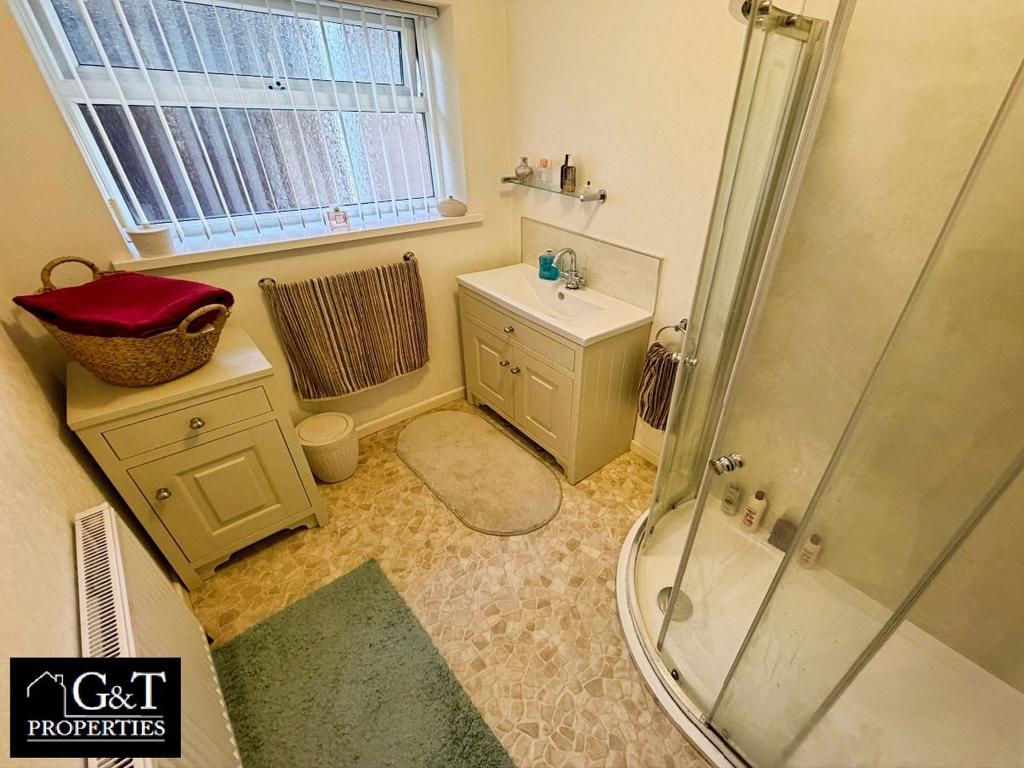 Family bathroom