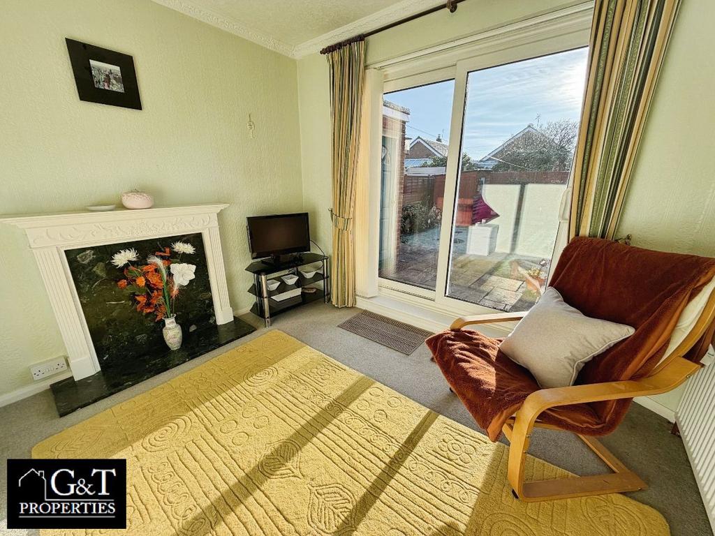 Second bedroom