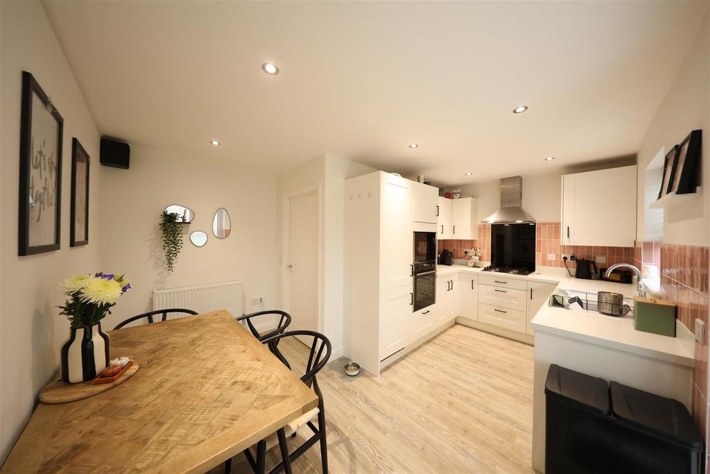 Kitchen diner