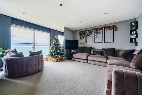 2 bedroom flat for sale, Swordfish Close, Hampshire PO13