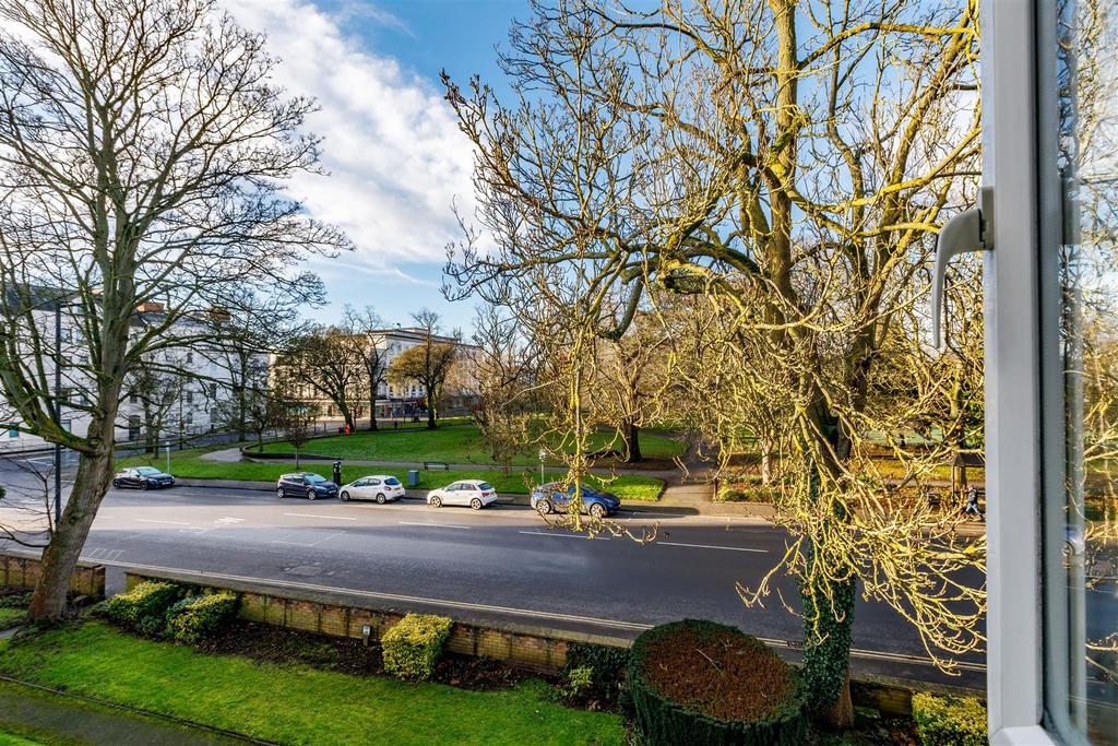 Grosvenor11-16 A.jpg