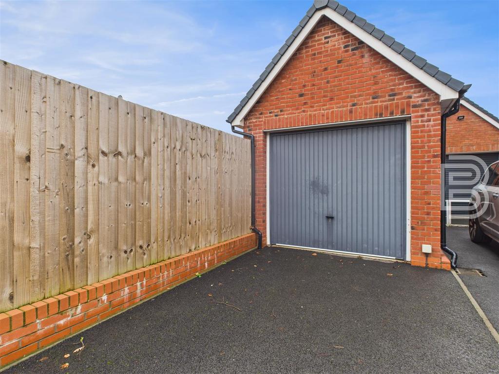 CAM05587 G0-PR0080-STILL025.jpg