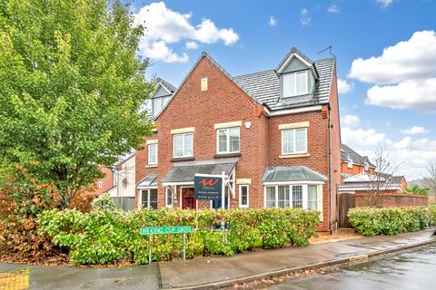 4 bedroom semi-detached house for sale, Lupin Drive, Cannock WS12
