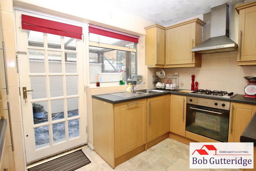 Fitted kitchen