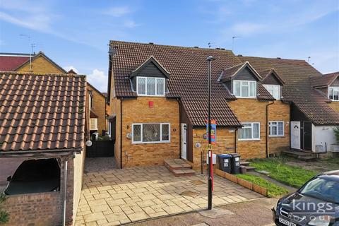 1 bedroom end of terrace house for sale, Mahon Close, Enfield
