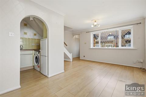 1 bedroom end of terrace house for sale, Mahon Close, Enfield
