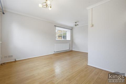 1 bedroom end of terrace house for sale, Mahon Close, Enfield