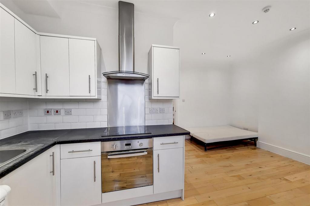 4 Kitchen Reception-3.jpg