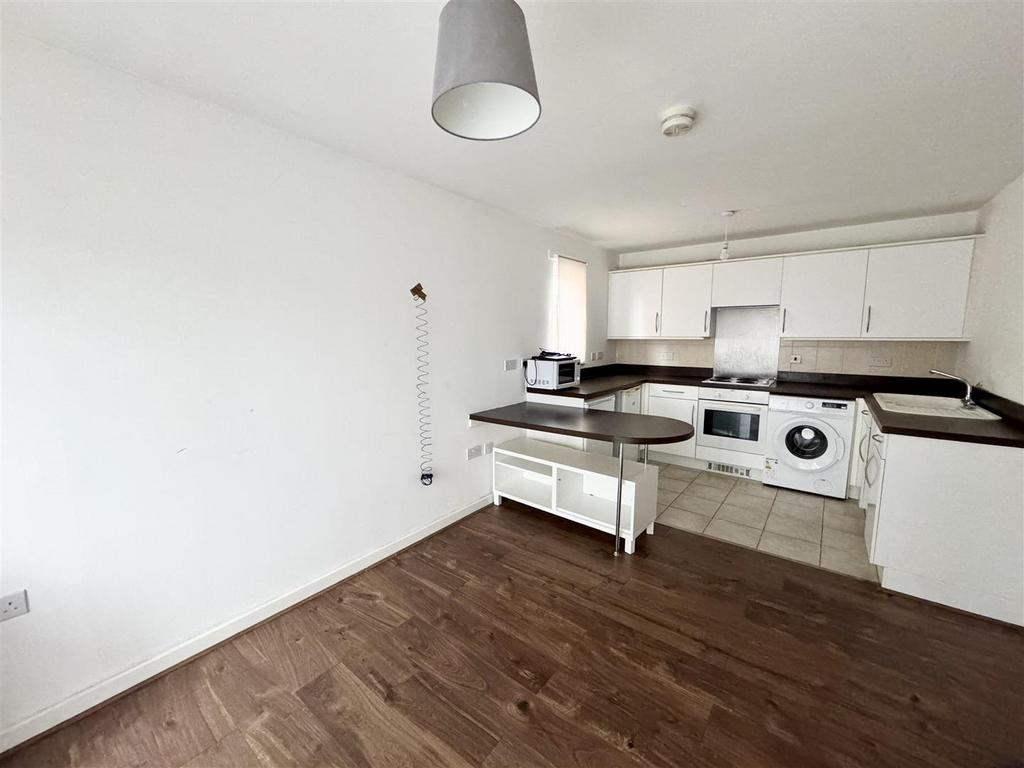 Lounge into Kitchen