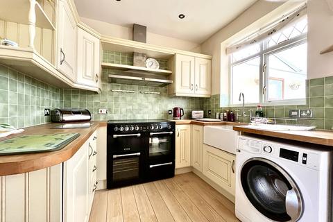 3 bedroom terraced house for sale, Cheshire Gardens, Chessington, Surrey. KT9 2PR