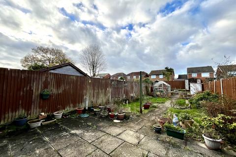 3 bedroom terraced house for sale, Cheshire Gardens, Chessington, Surrey. KT9 2PR