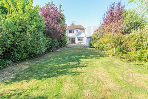 undefined, Motspur Park, NEW MALDEN KT3