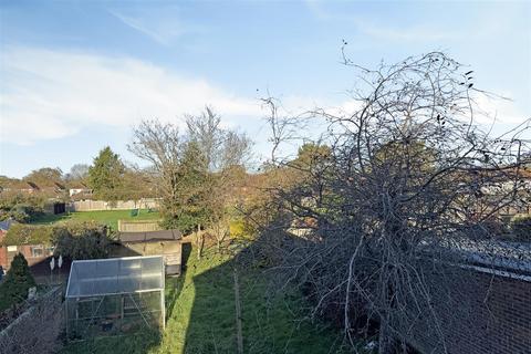 undefined, Farncombe  *NO Onward Chain*