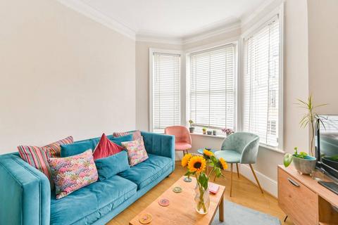 2 bedroom flat to rent, Mowll Street, Oval, London, SW9