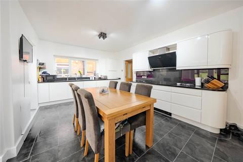 3 bedroom semi-detached house for sale, Ring Road, Farnley, Leeds, West Yorkshire