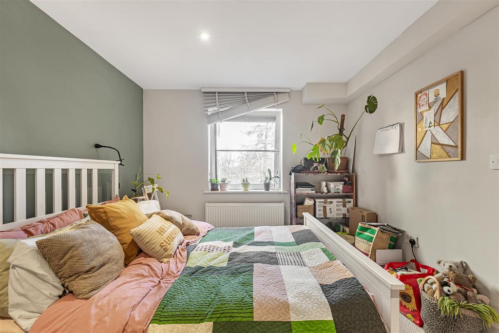Bedroom2