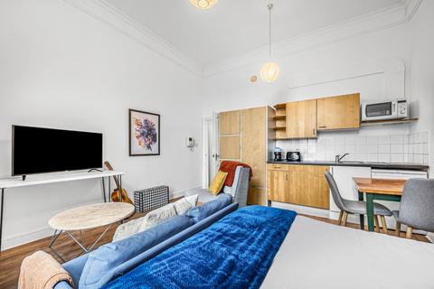 1 bedroom terraced house to rent, Lancaster Gate, London W2