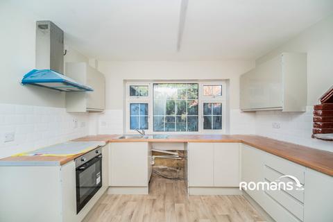 3 bedroom semi-detached house to rent, Bath Road, West Drayton, UB7