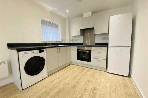undefined, Apartment 11, 8 Avenue Road, Compton
