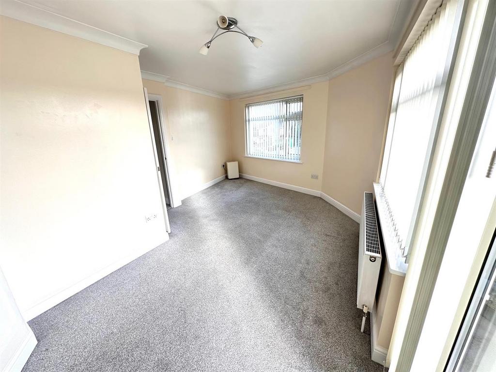 Living room 1.jpg