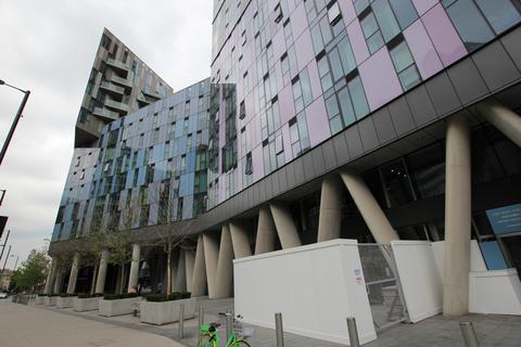 1 bedroom apartment to rent, Saffron Central Square, London CR0