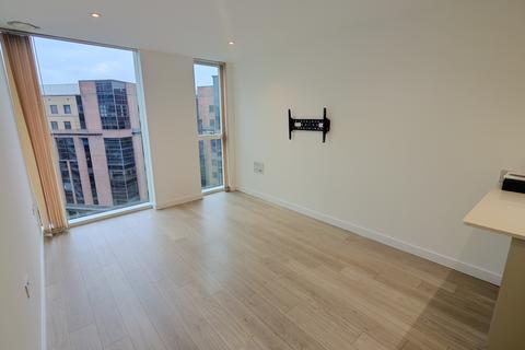 1 bedroom apartment to rent, Saffron Central Square, London CR0