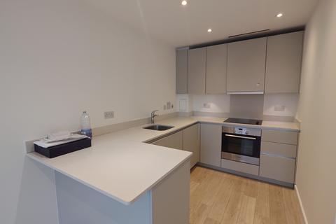 1 bedroom apartment to rent, Saffron Central Square, London CR0