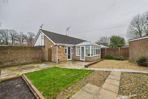2 bedroom bungalow for sale, Bedgrove, Aylesbury, Buckinghamshire