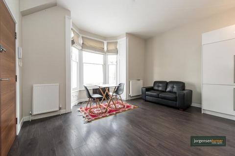 undefined, Oaklands Grove, Shepherds Bush, W12