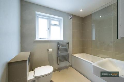 undefined, Oaklands Grove, Shepherds Bush, W12
