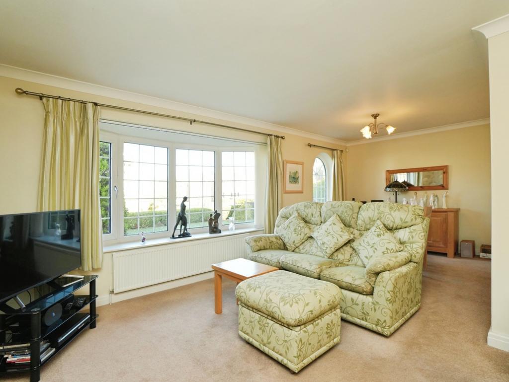Dining Lounge