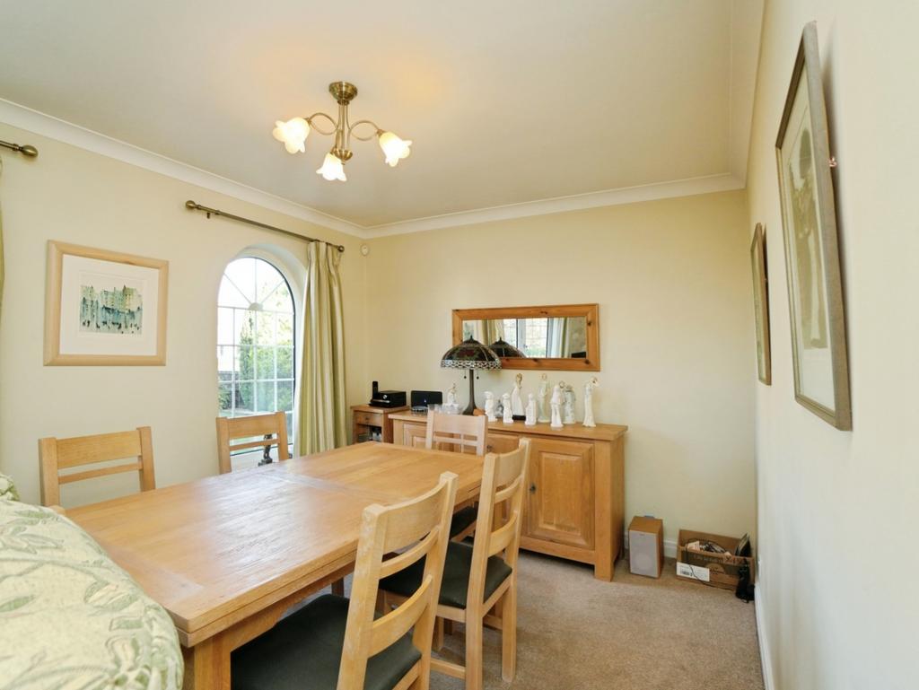 Dining Lounge