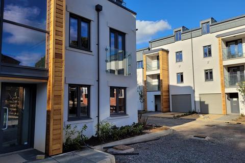 undefined, Manor Farm Court, Lime Avenue, Leamington Spa