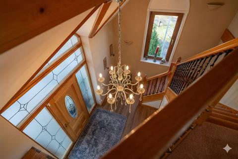 5 bedroom detached house for sale, Sea Breeze, 3 Ocean View, Pendine, SA33 4PZ