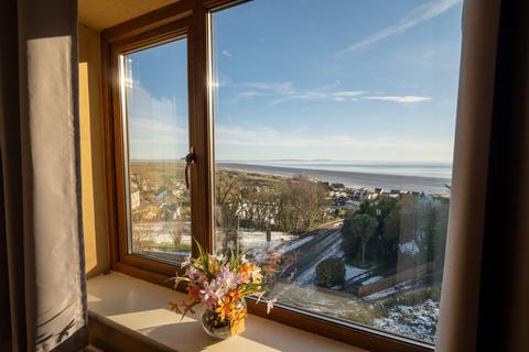 5 bedroom detached house for sale, Sea Breeze, 3 Ocean View, Pendine, SA33 4PZ