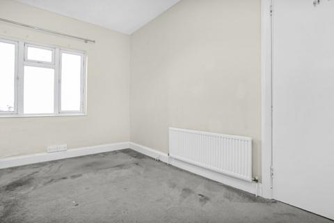 undefined, Old Church Road, Chingford