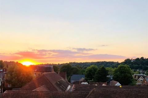 1 bedroom apartment for sale, Flambard Way, Godalming, Surrey, GU7