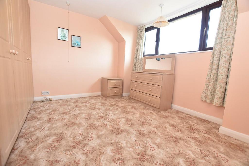 Bed 3.jpg