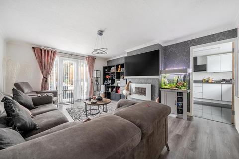 undefined, Chepstow Gardens,  Banbury,  OX16