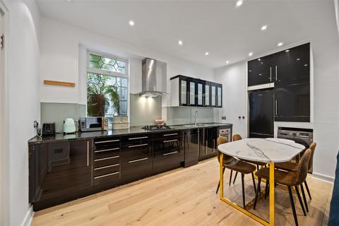 2 bedroom flat for sale, Upper Park Road, Belsize Park NW3