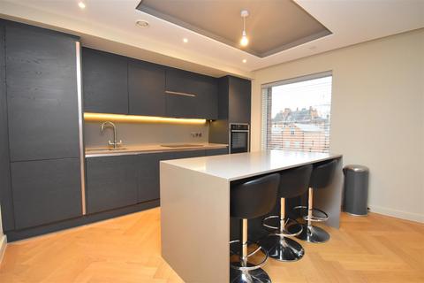 undefined, 32 Waverley, Toft Green, York