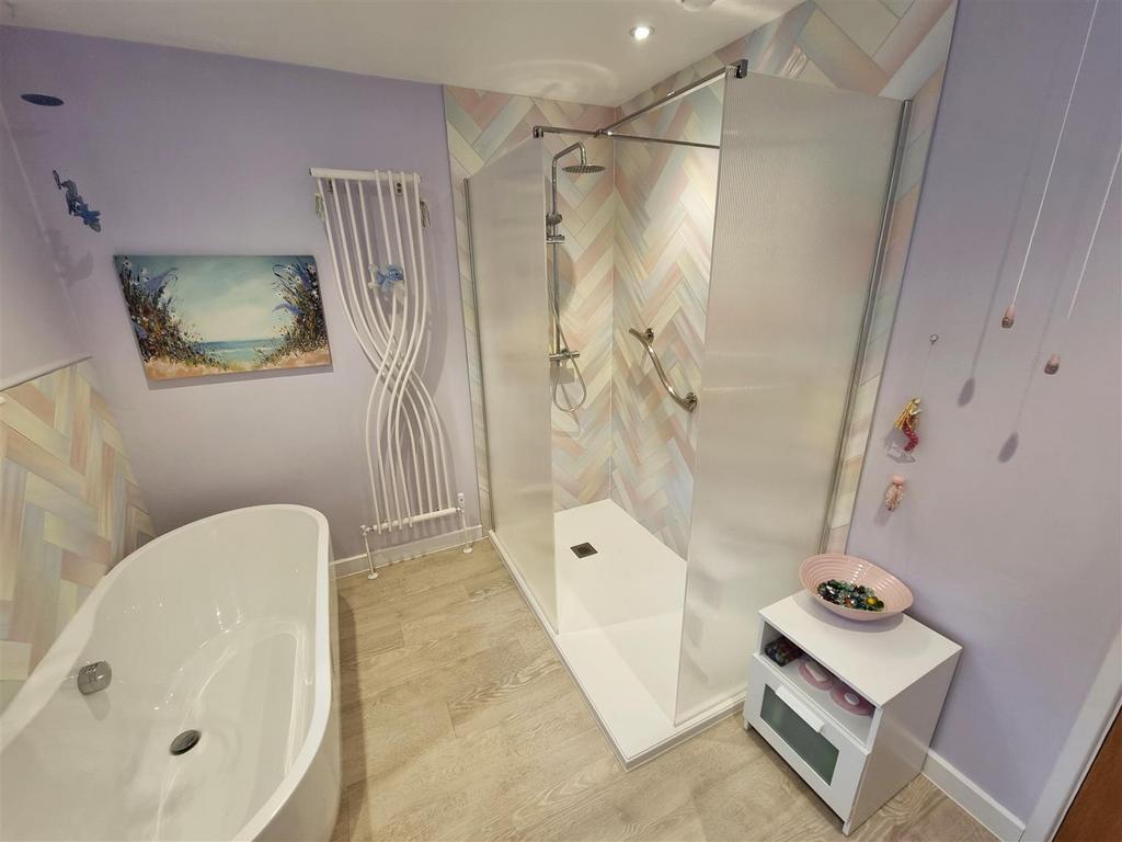 Shower.jpg