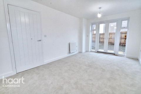 3 bedroom detached house to rent, Bright Street, Ely